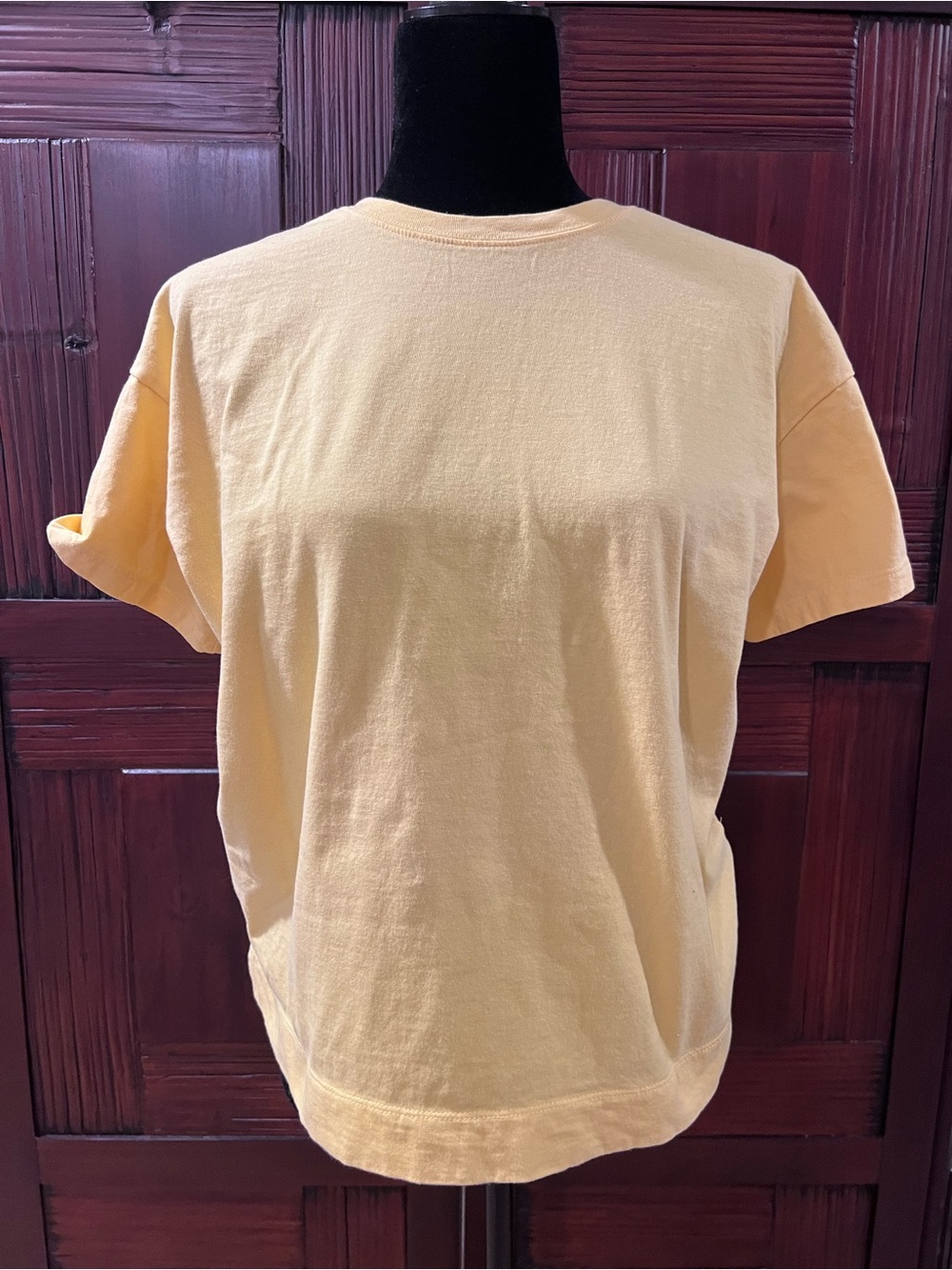 Old Navy Vintage Style Yellow Crewneck Short Sleeve Tee